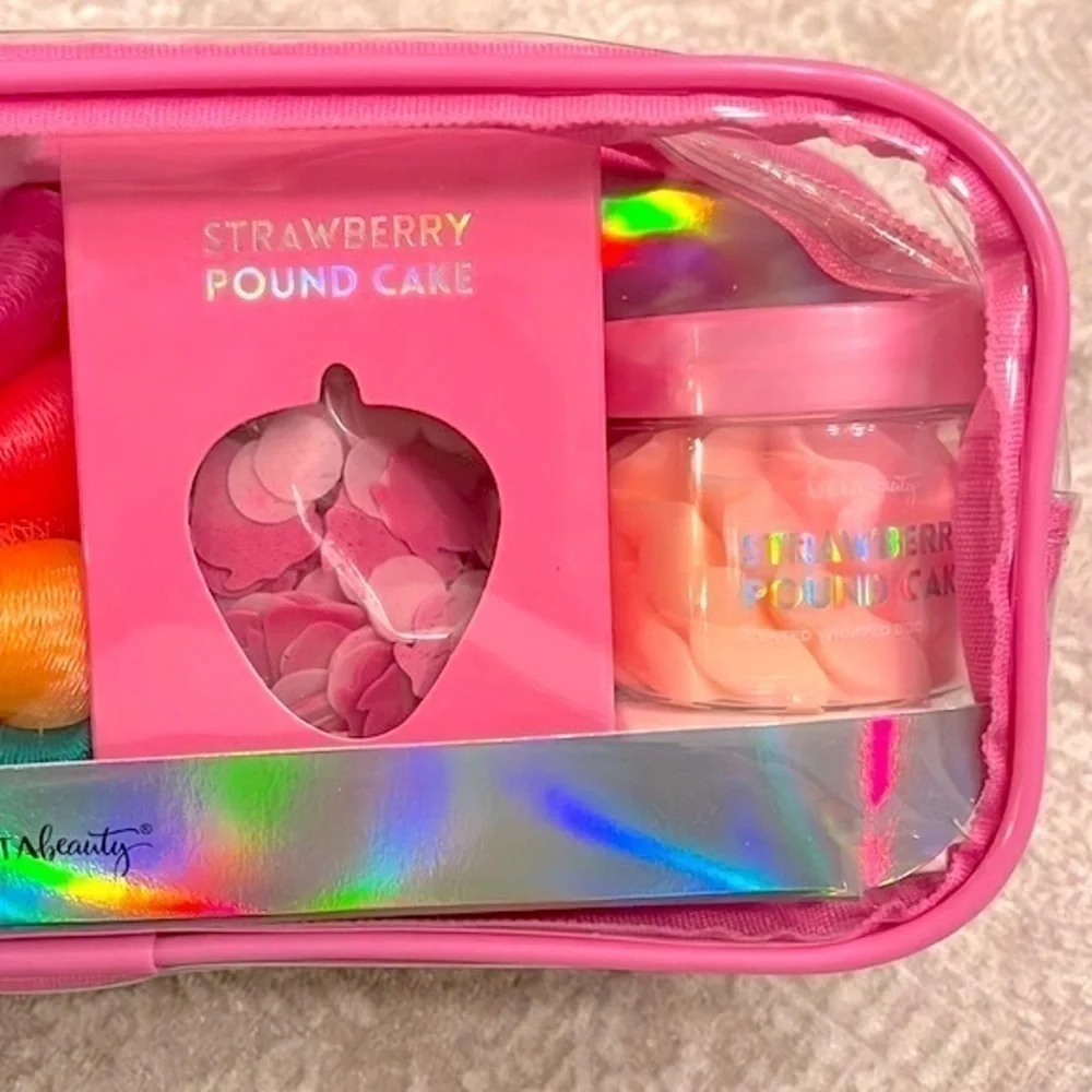 Brand New Ulta Beauty Strawberry Pound Cake Bath Set Loofa Bath Bomb Zipper Bag